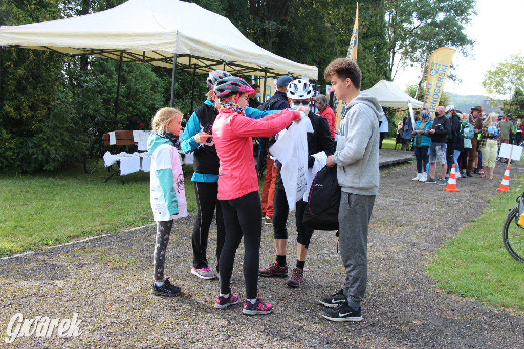 200 rowerzystów jedzie tropami górnośląskiej szlachty