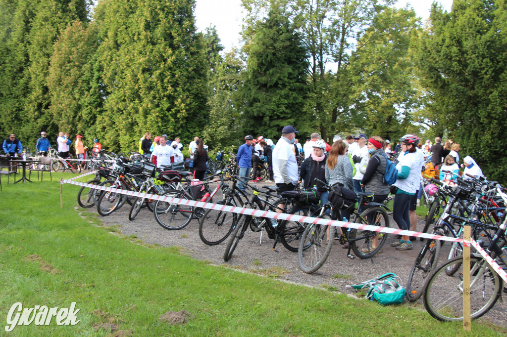 200 rowerzystów jedzie tropami górnośląskiej szlachty