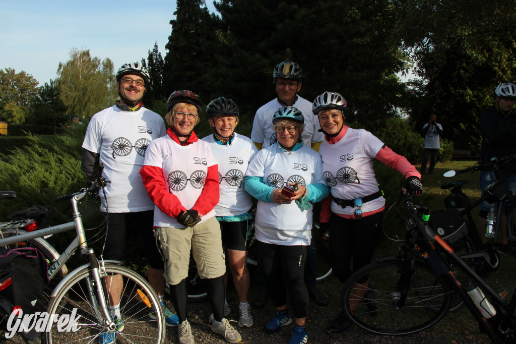 200 rowerzystów jedzie tropami górnośląskiej szlachty