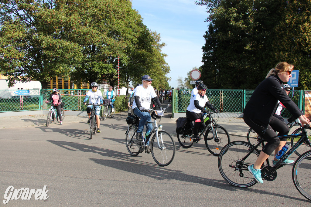 200 rowerzystów jedzie tropami górnośląskiej szlachty