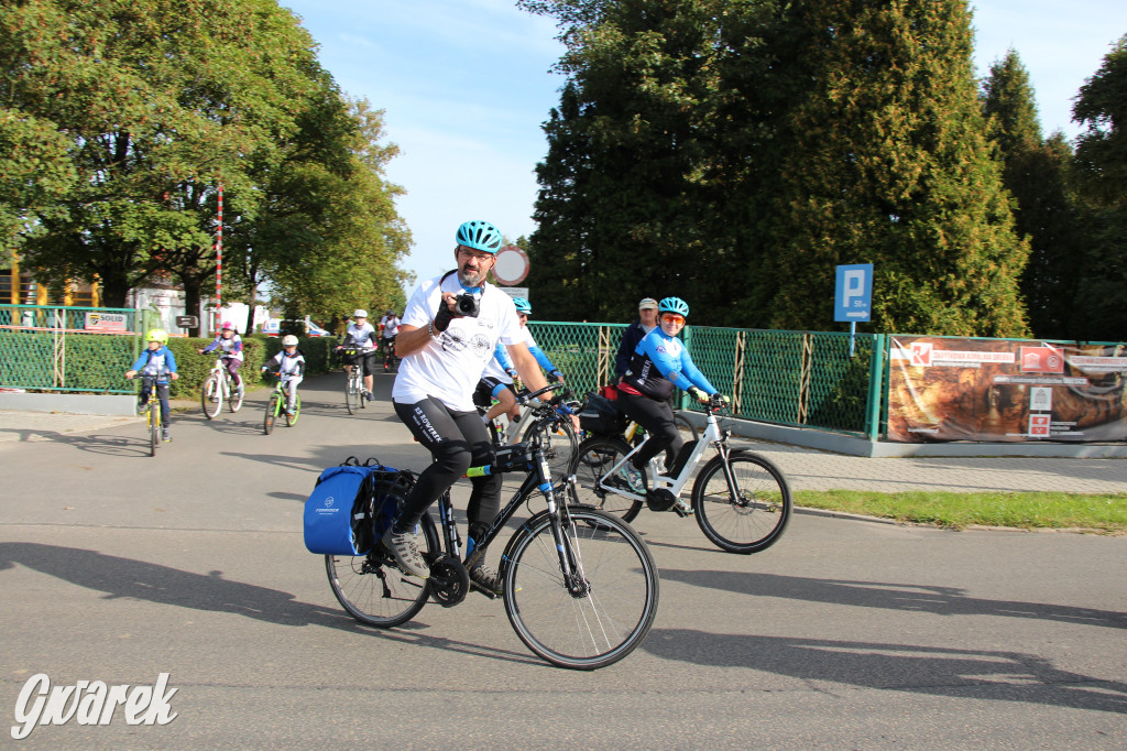 200 rowerzystów jedzie tropami górnośląskiej szlachty