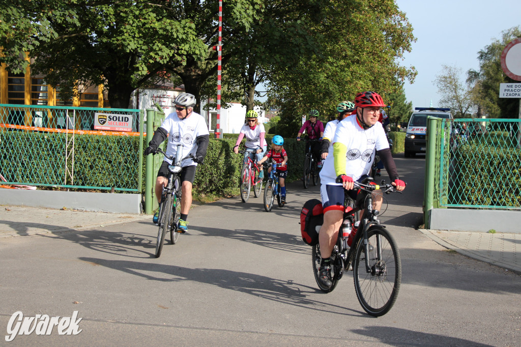200 rowerzystów jedzie tropami górnośląskiej szlachty
