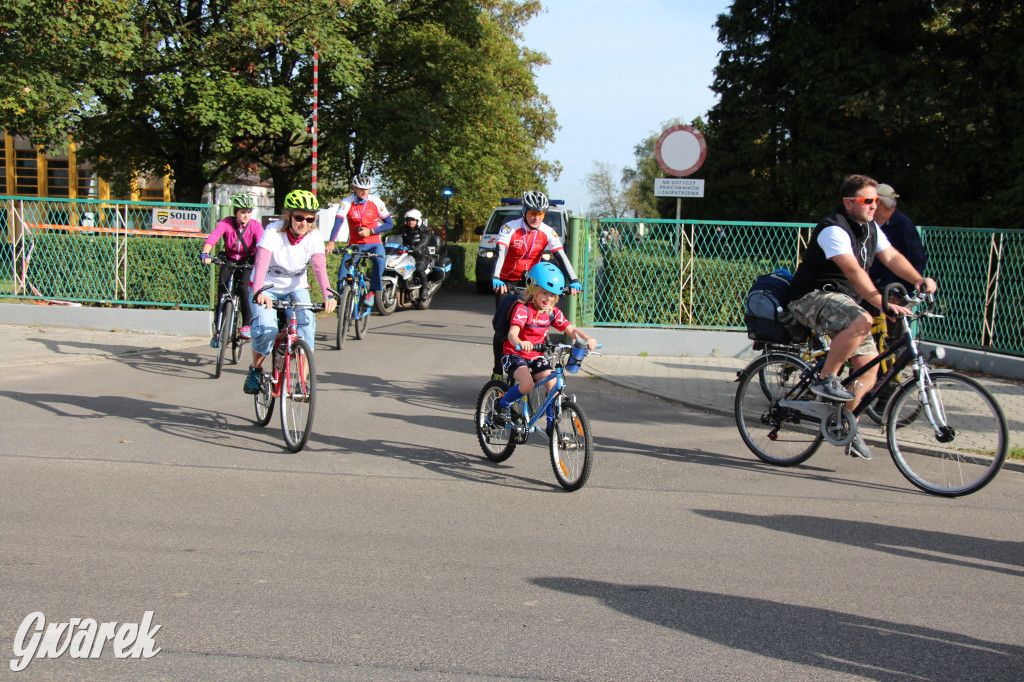 200 rowerzystów jedzie tropami górnośląskiej szlachty