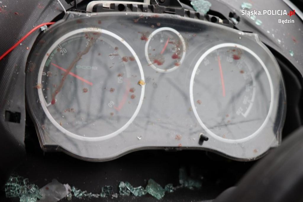 Trzy osoby zginęły w wypadku opla i skody