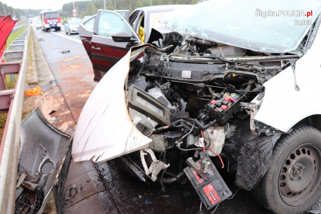 Trzy osoby zginęły w wypadku opla i skody