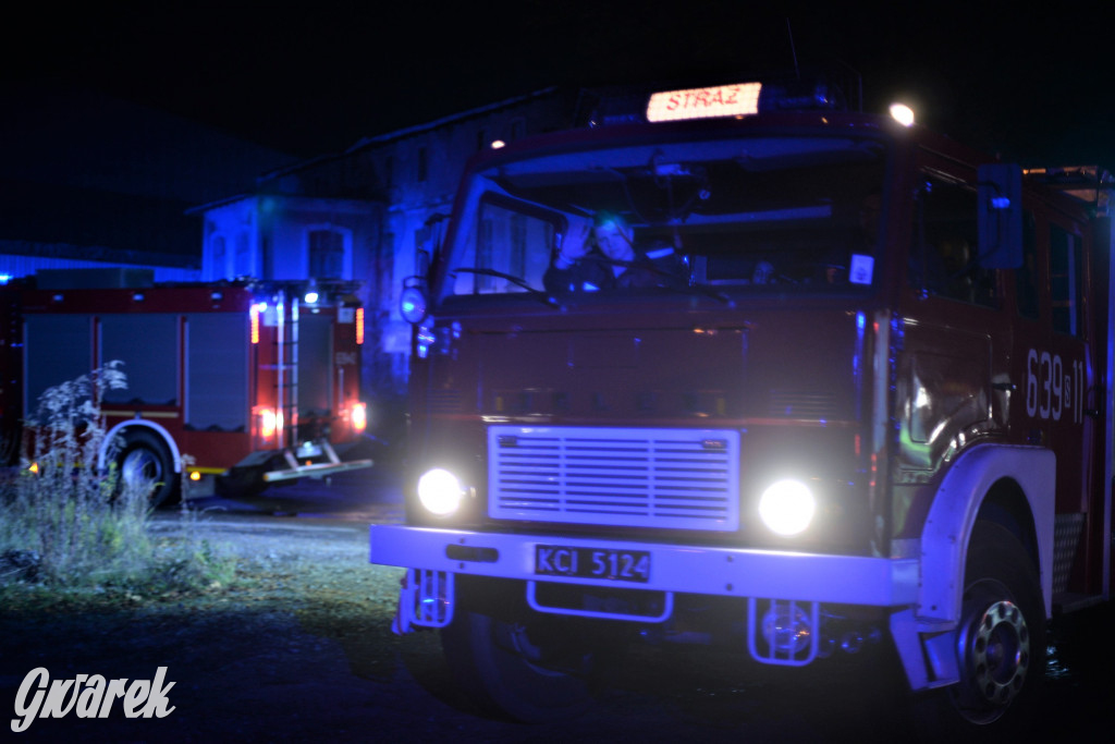 Kalety. Pożar w dawnej fabryce