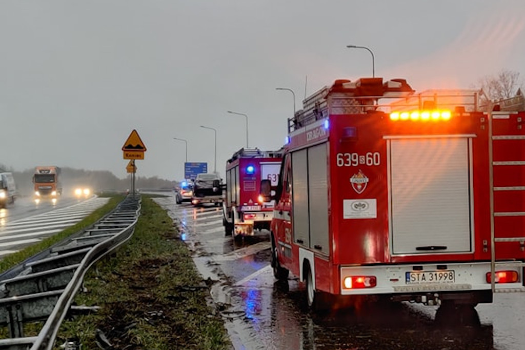 Uderzył w bariery energochłonne