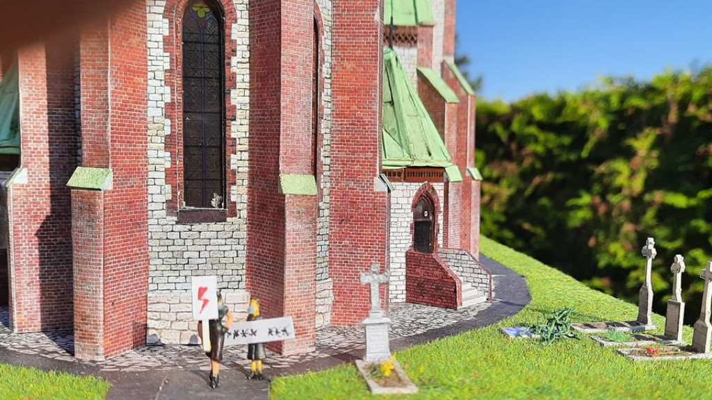 Makieta kościoła w Reptach Śląskich