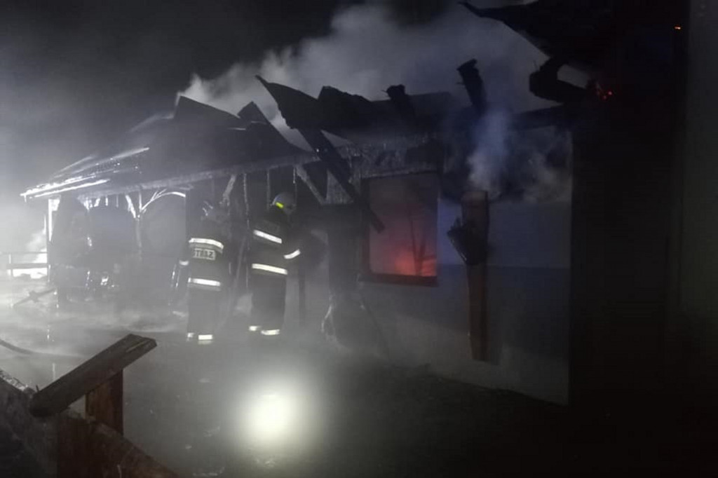 Duży pożar stajni w Nowej Wsi Tworoskiej