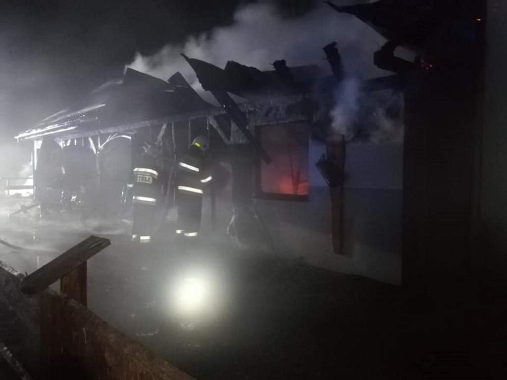 Duży pożar stajni w Nowej Wsi Tworoskiej