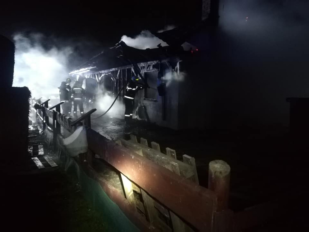 Duży pożar stajni w Nowej Wsi Tworoskiej