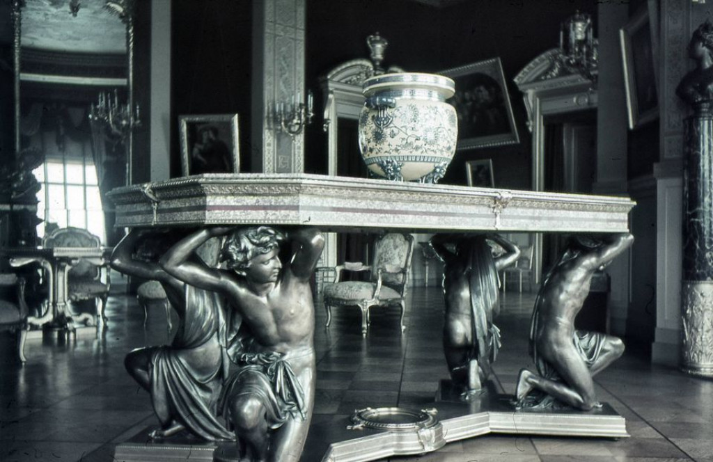 Nieznane zdjęcia Małego Wersalu w Świerklańcu