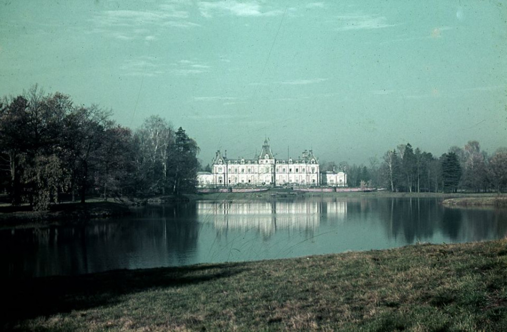 Nieznane zdjęcia Małego Wersalu w Świerklańcu