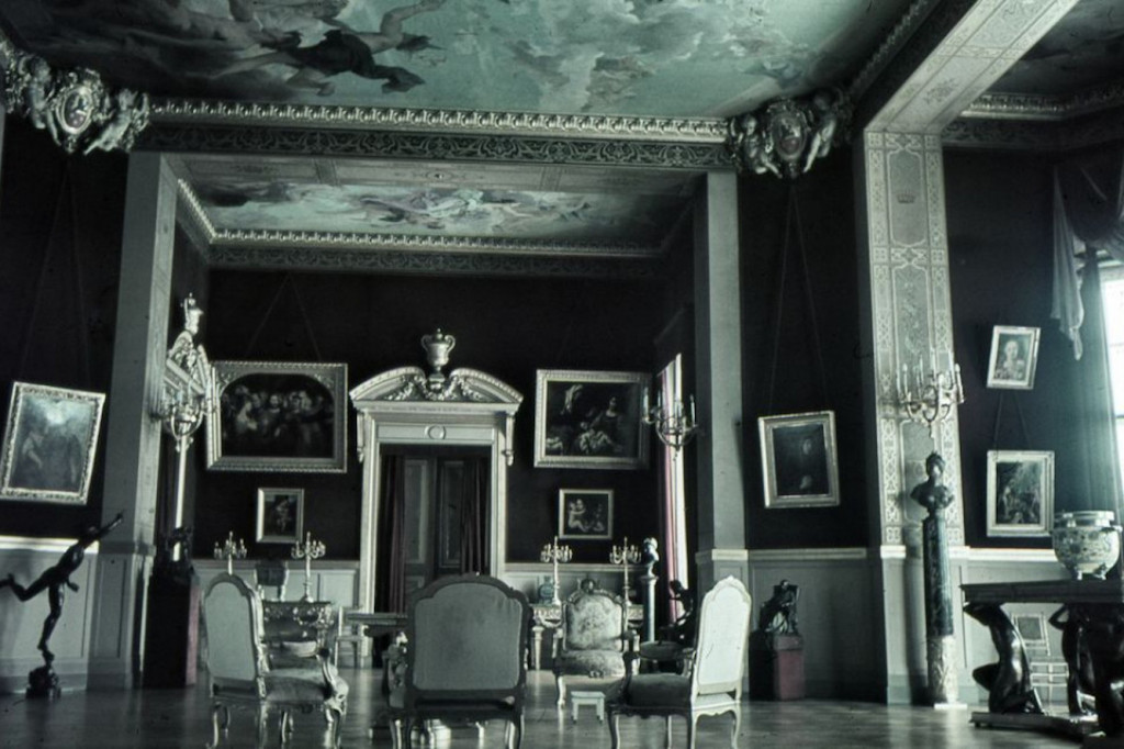 Nieznane zdjęcia Małego Wersalu w Świerklańcu