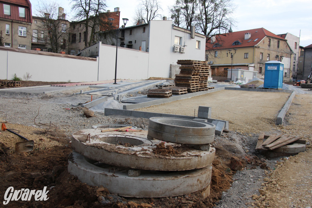 Parking po Tarmilo. Czy będzie gotowy do końca miesiąca?