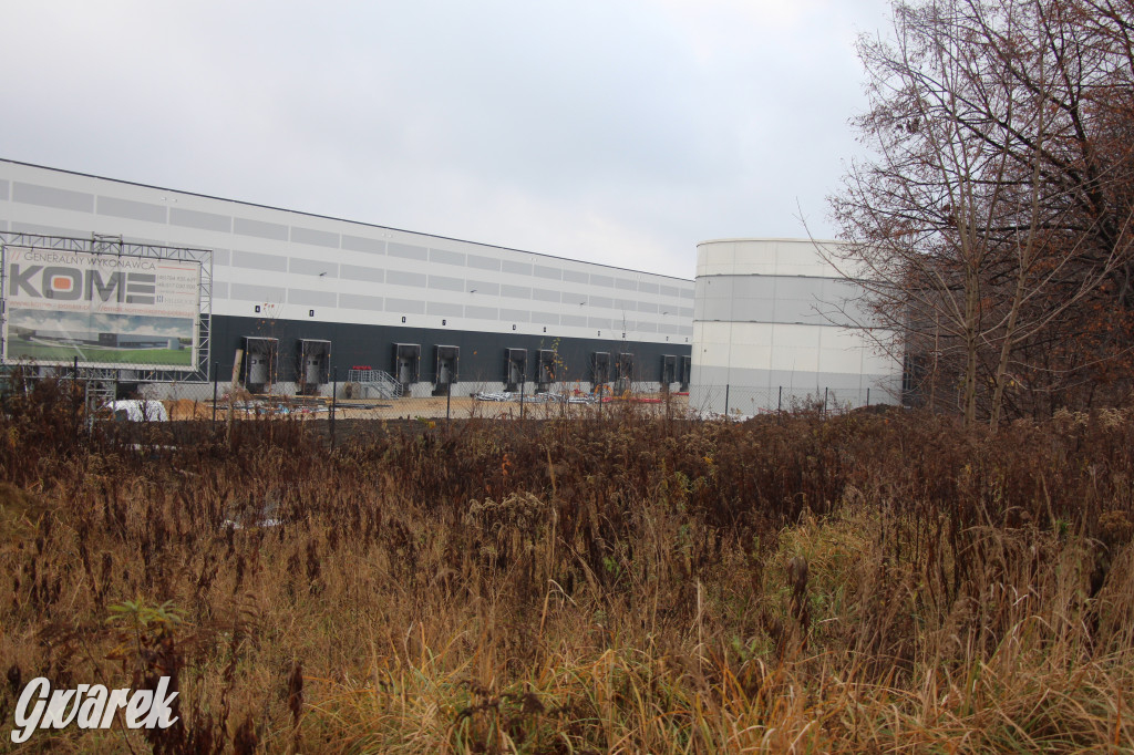 Centrum logistyczne przy DW 911 - hale już stoją