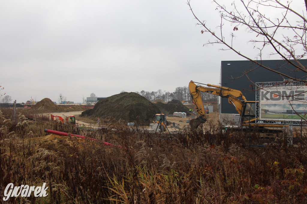 Centrum logistyczne przy DW 911 - hale już stoją