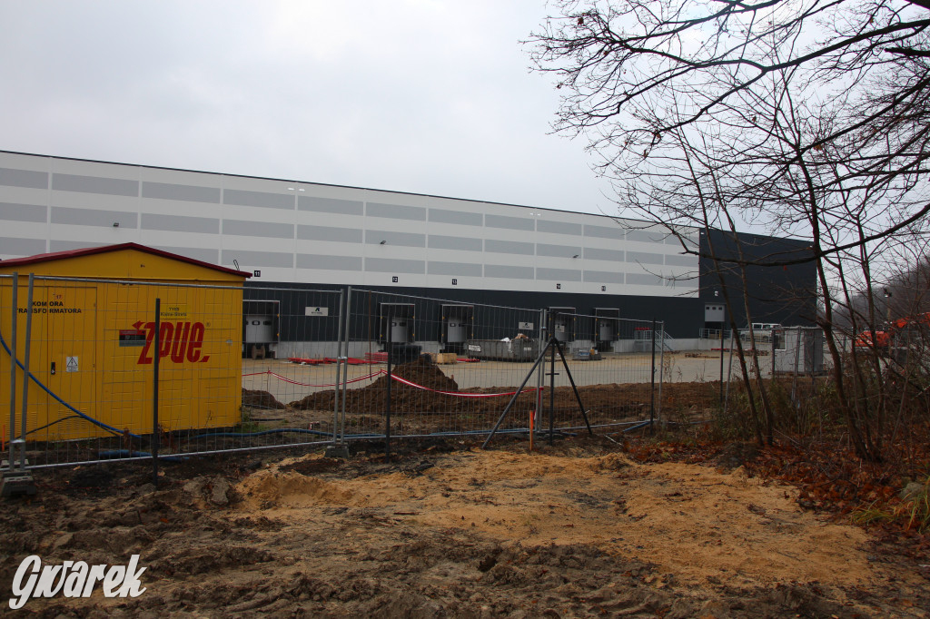 Centrum logistyczne przy DW 911 - hale już stoją