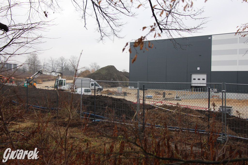 Centrum logistyczne przy DW 911 - hale już stoją