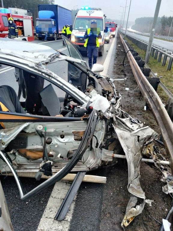 Czołowe zderzenie na drodze ekspresowej S1