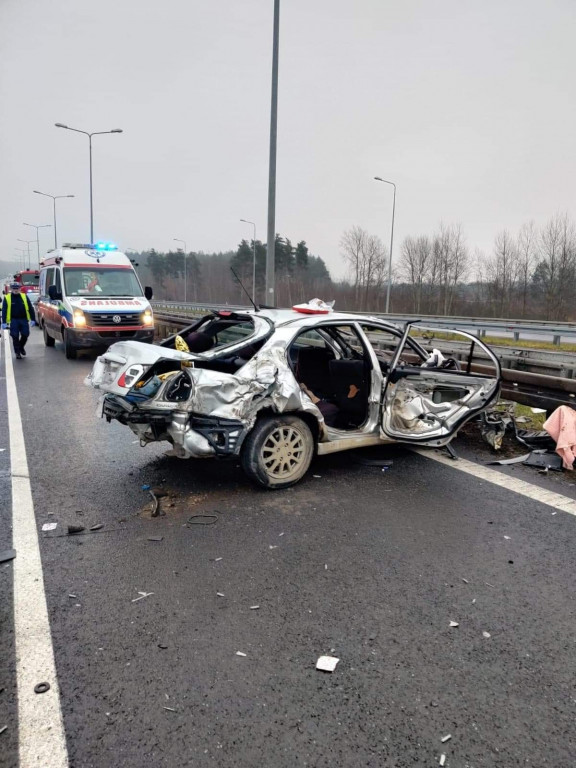 Czołowe zderzenie na drodze ekspresowej S1