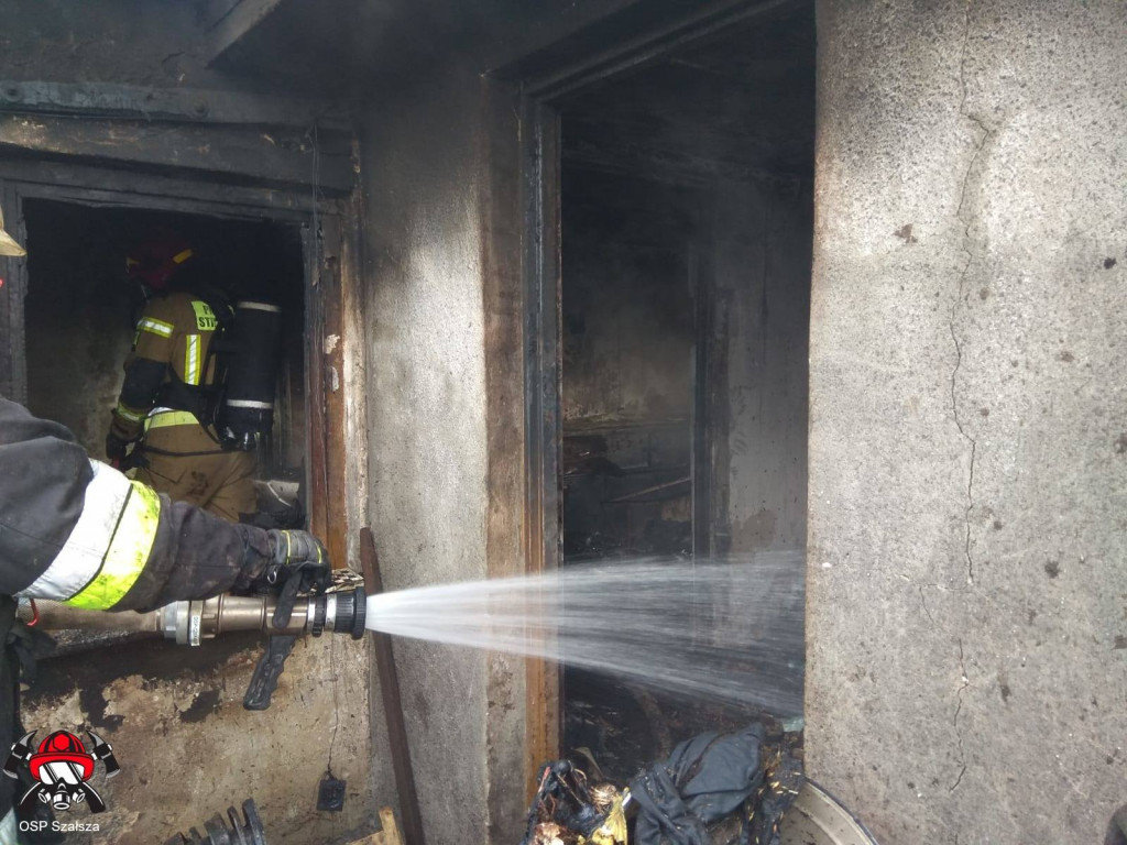 Pożar pomieszczenia gospodarczego w Szałszy