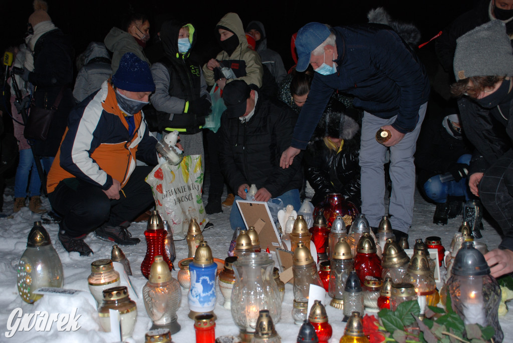 Piekarski spacer przeciw przemocy