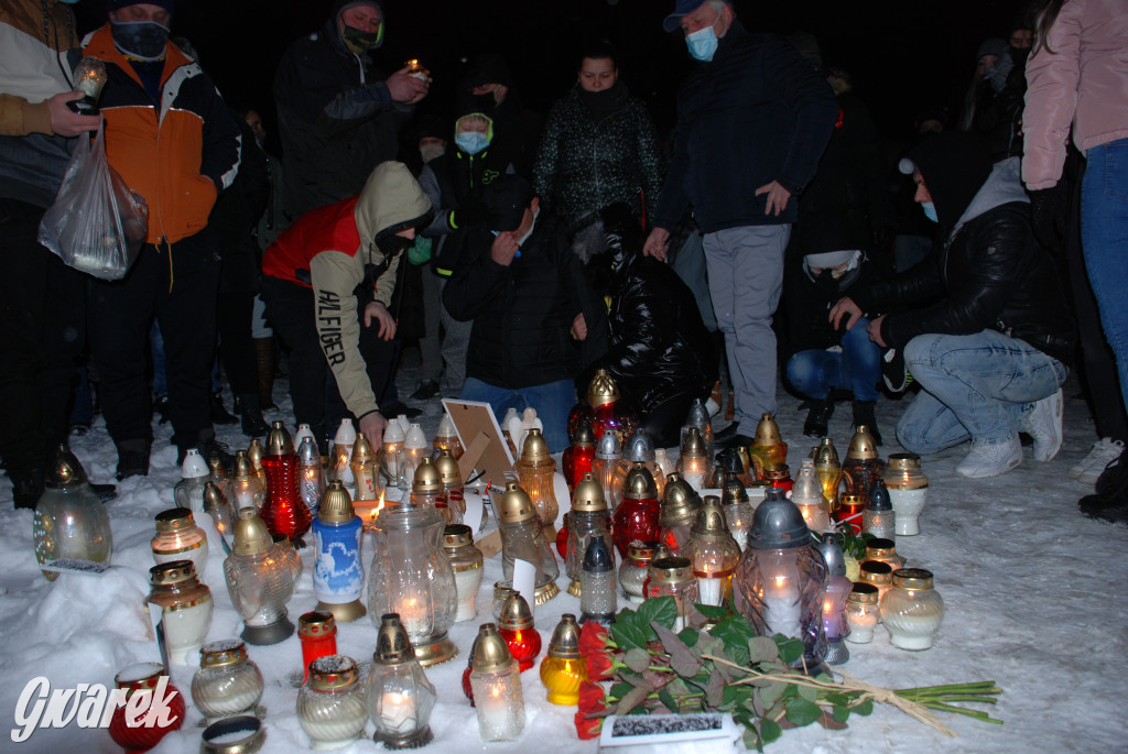 Piekarski spacer przeciw przemocy