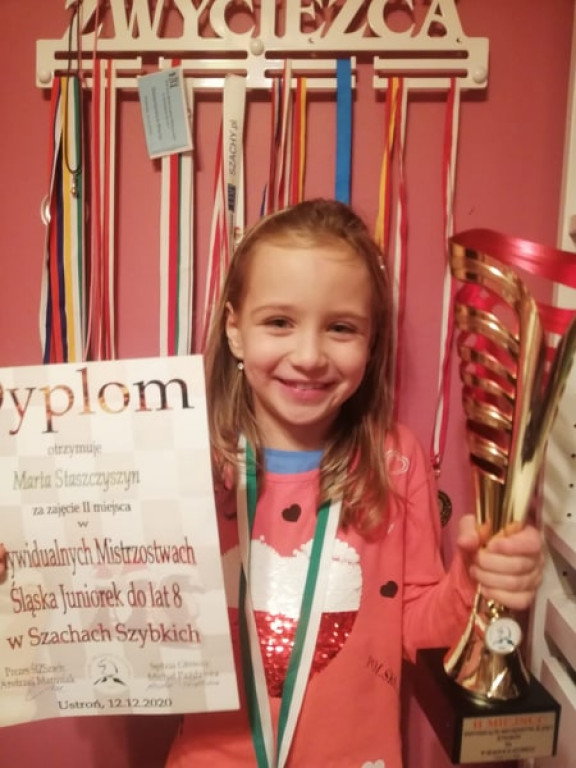 Marta Staszczyszyn z Kamieńca. Zaczęła grać w szachy jako 4-latka