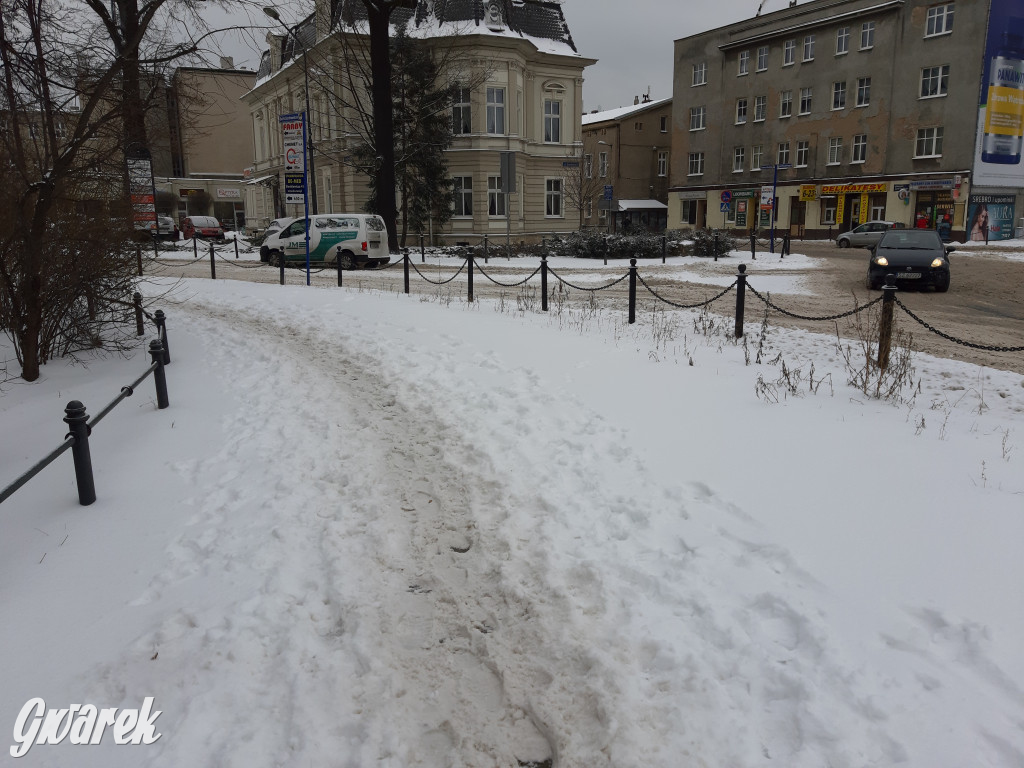 Przejście po chodnikach prawdziwym wyzwaniem