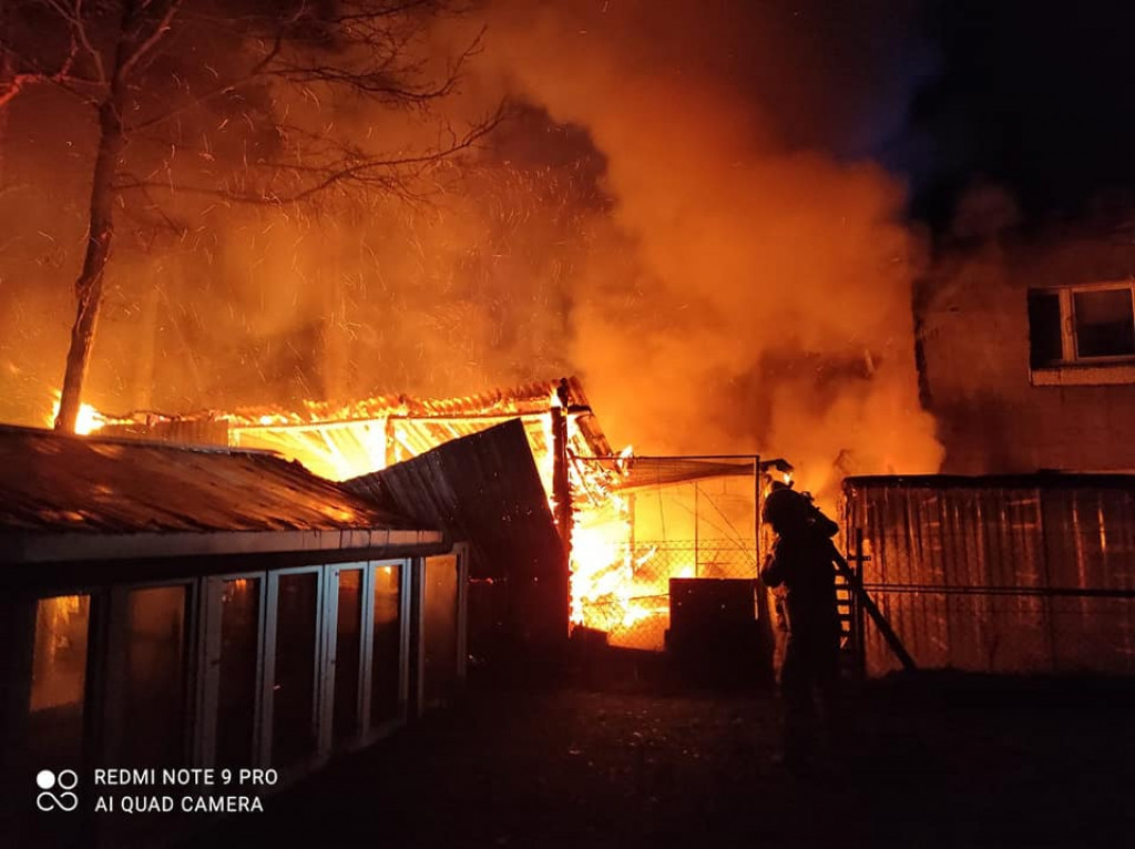 Pożar w Kaletach, spłonął budynek gospodarczy