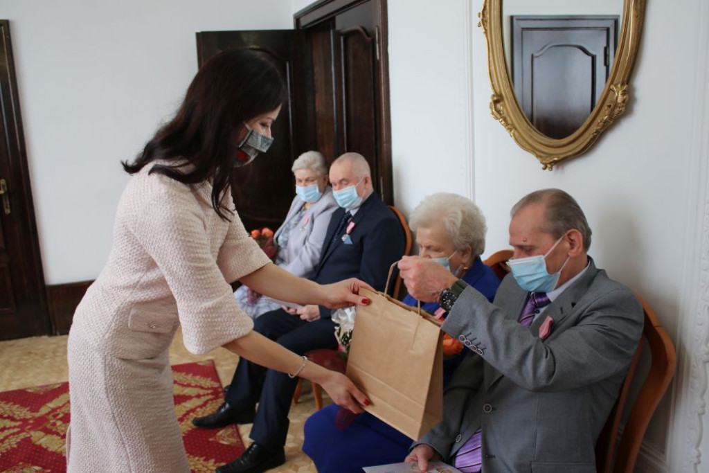 Złote, diamentowe i żelazne gody