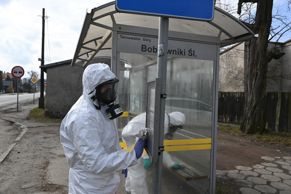 Wojsko rozpoczęło akcję odkażania miasta