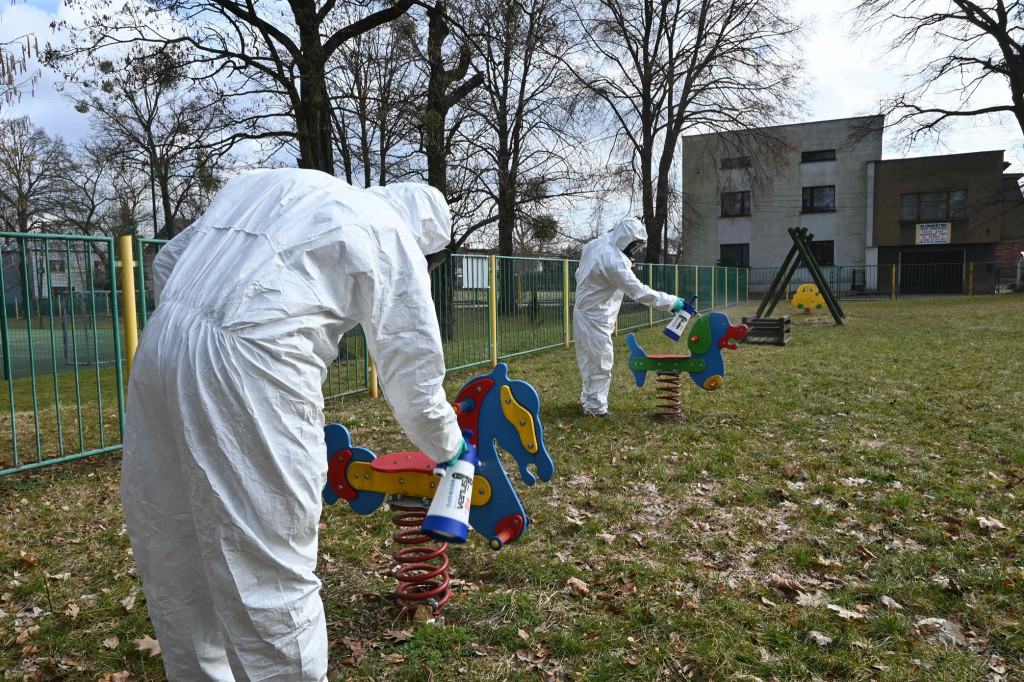 Wojsko rozpoczęło akcję odkażania miasta