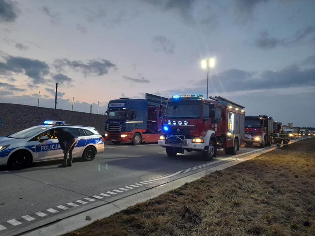 Na A1 zderzyło się pięć samochodów