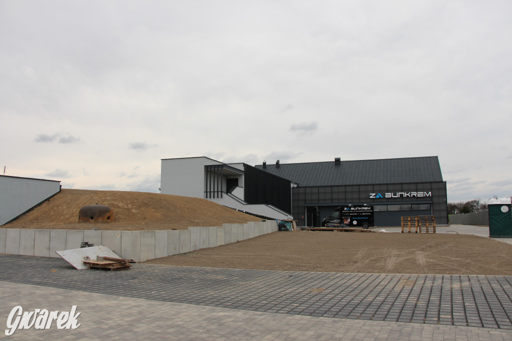 Bunkier, pub i pierwsza w Polsce interaktywna restauracja