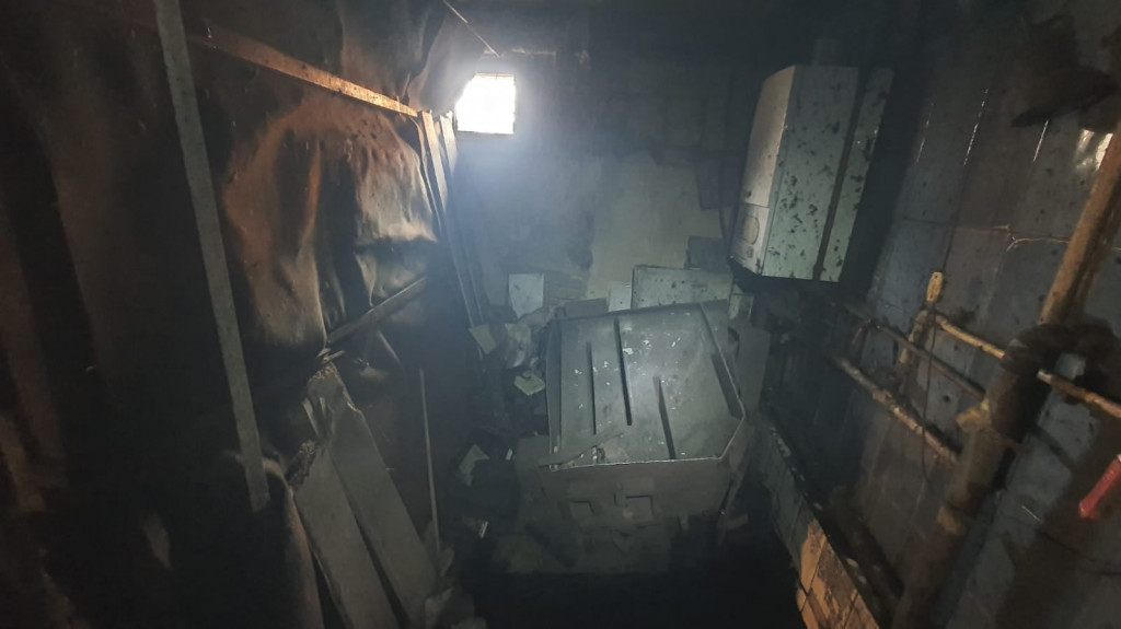 Wybuch kotła centralnego ogrzewania. Zniszczona piwnica