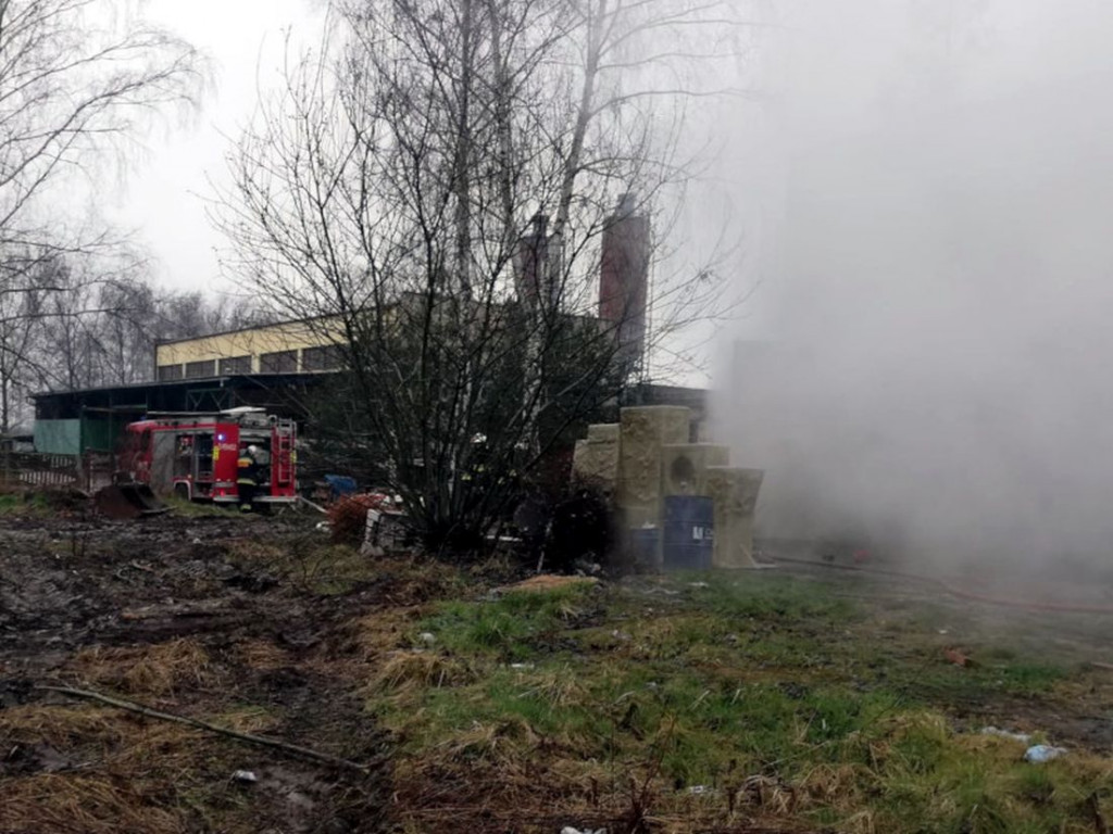 Pożar hali magazynowej