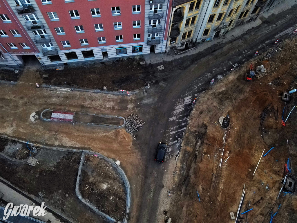 Budują rondo. Czy zdążą oddać je w terminie?