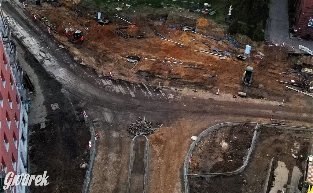 Budują rondo. Czy zdążą oddać je w terminie?