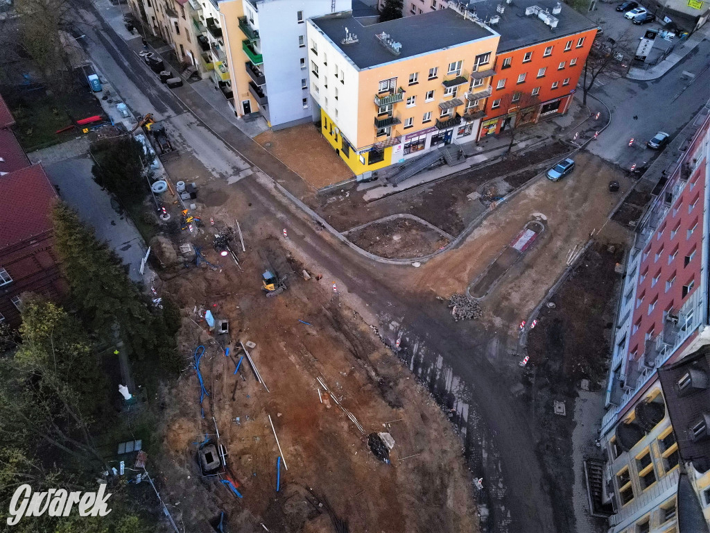 Budują rondo. Czy zdążą oddać je w terminie?