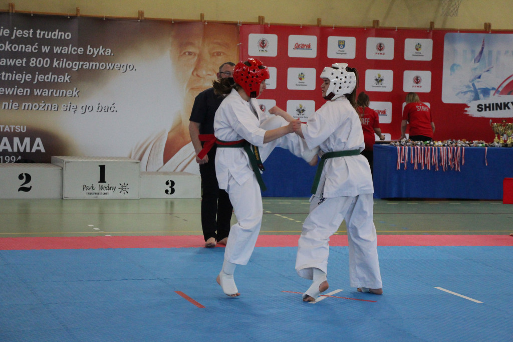 W Nakle Śląskim walczyli karatecy z całej Polski