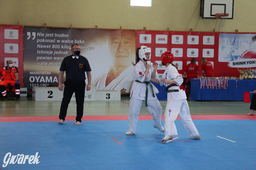 W Nakle Śląskim walczyli karatecy z całej Polski