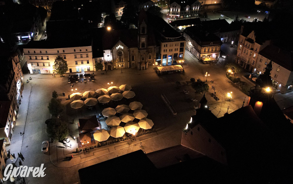 Tarnowskie Góry. Nocne życie w letnich ogródkach