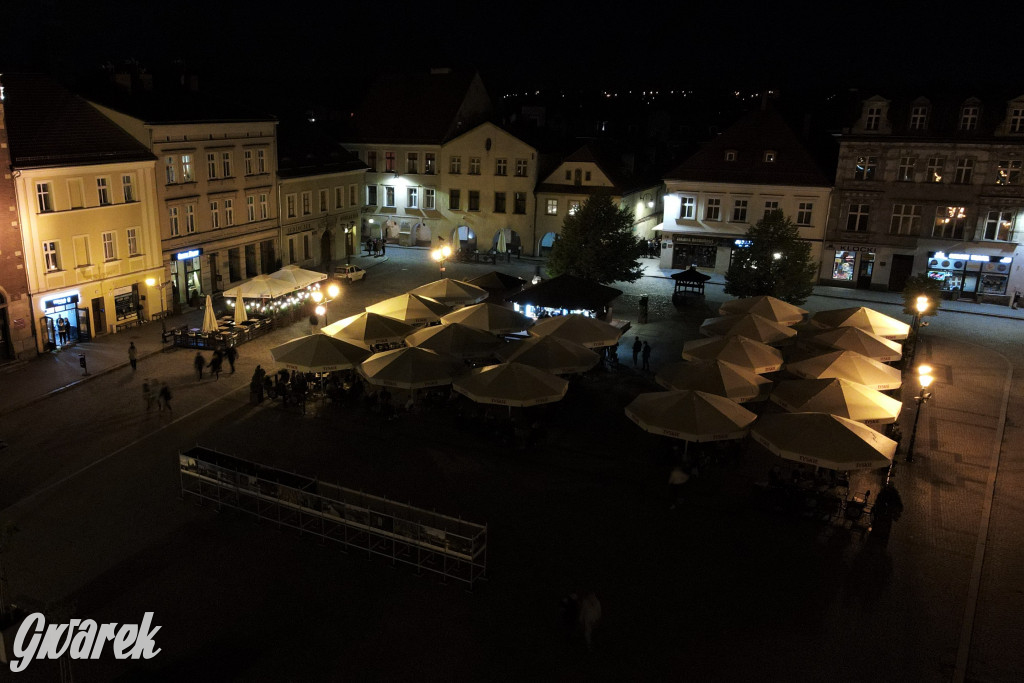 Tarnowskie Góry. Nocne życie w letnich ogródkach