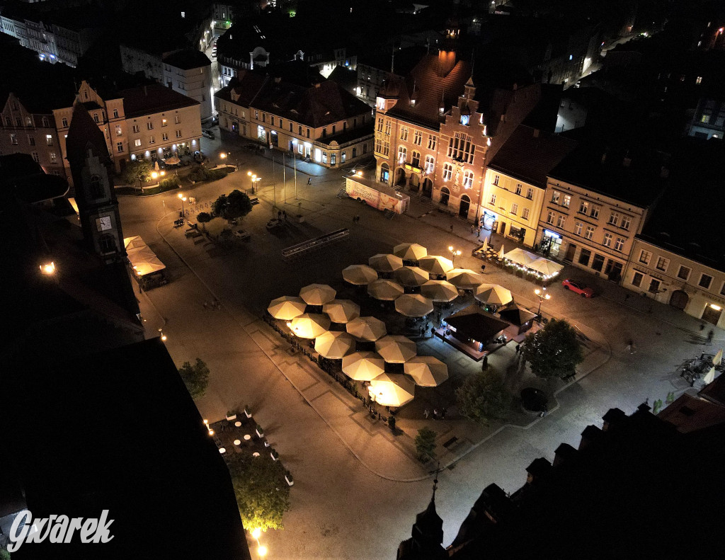 Tarnowskie Góry. Nocne życie w letnich ogródkach