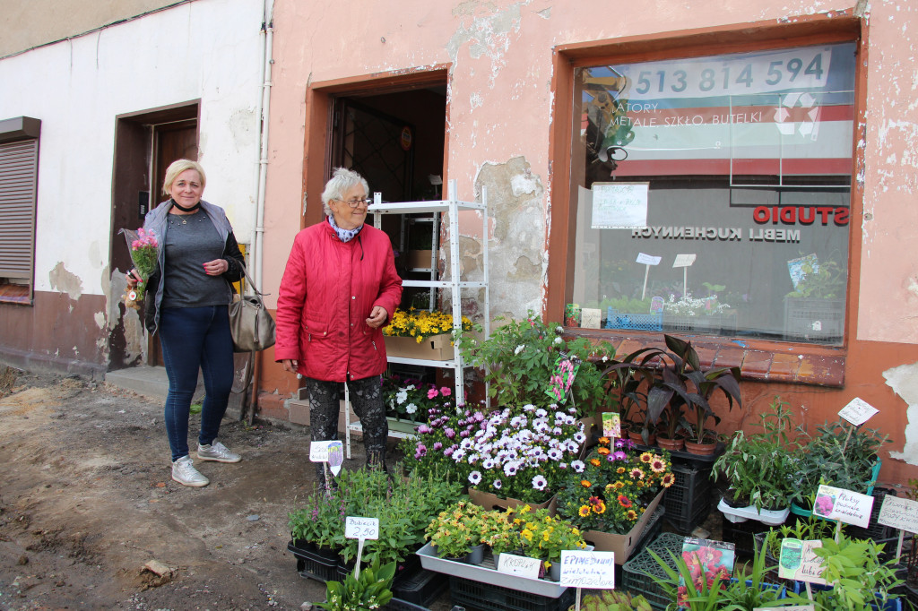 Handlowcy z ul. Szymały odcięci od klientów