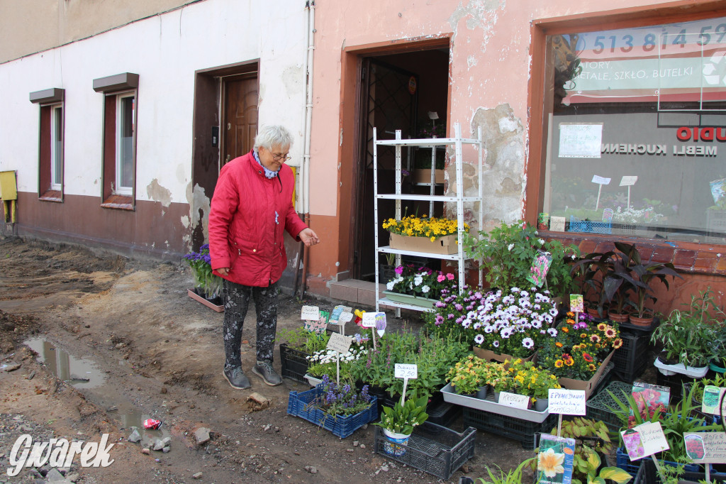 Handlowcy z ul. Szymały odcięci od klientów