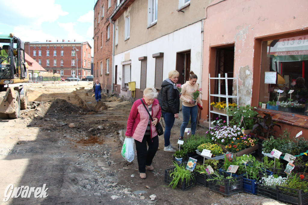 Handlowcy z ul. Szymały odcięci od klientów