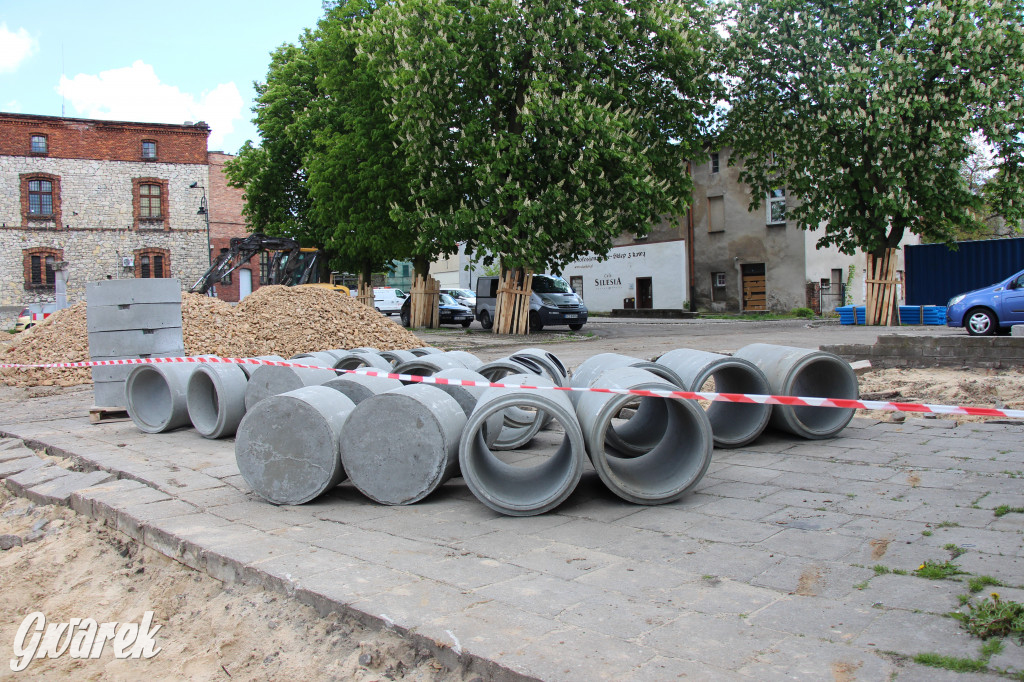 Handlowcy z ul. Szymały odcięci od klientów